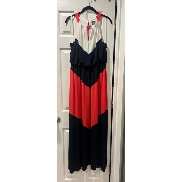 Vince Camuto Colorblock Chevron Maxi Dress - Picture 2 of 8